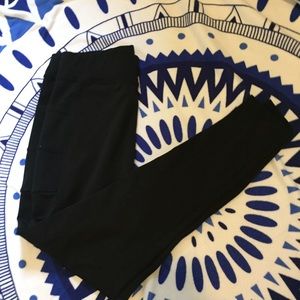 POPFit Black Leggings with Pockets on Each Side